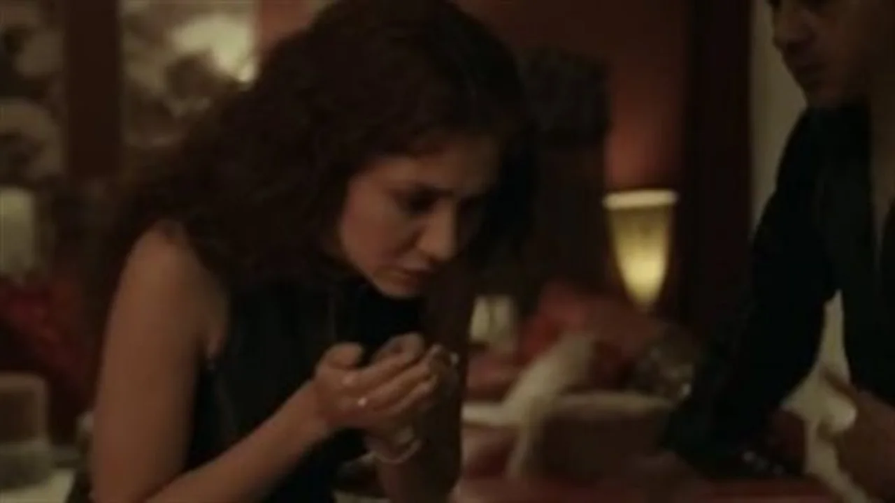 صدمة الحلقة الخامسة.. مواجهة ساخنة بين ياسين ومافيا التريند في مسلسل بطل العالم